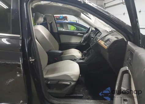 2018 Volkswagen Tiguan 2.0T Se/2.0T Sel z USA, uszkodzony, nr VIN 3VV2B7AX1JM222117